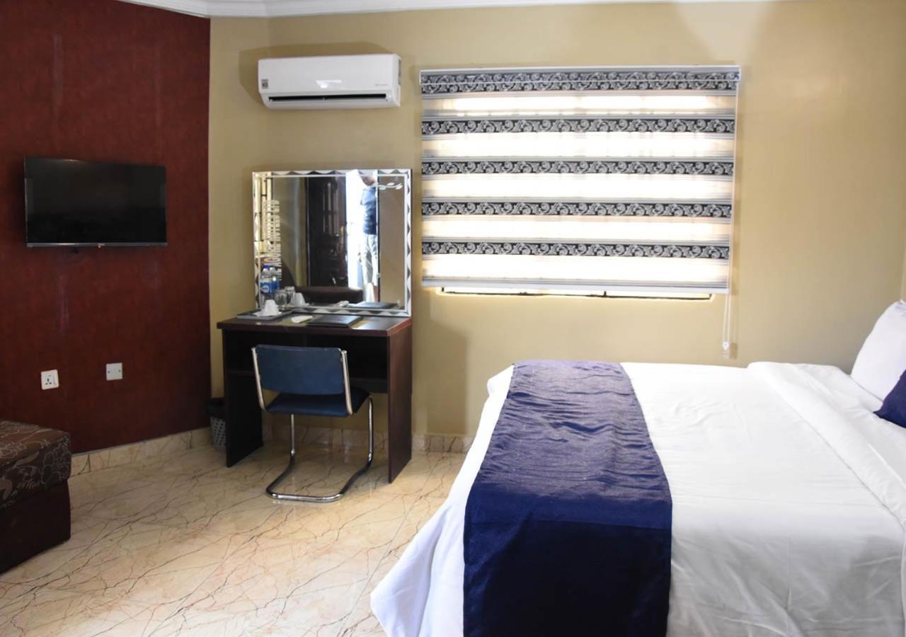 24-7 Electricity Agore Hotels And Suites Ltd Awoyaya Exterior photo