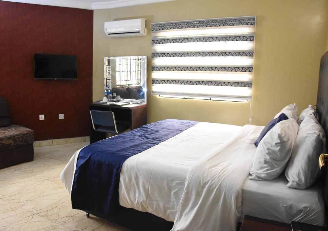 24-7 Electricity Agore Hotels And Suites Ltd Awoyaya Exterior photo