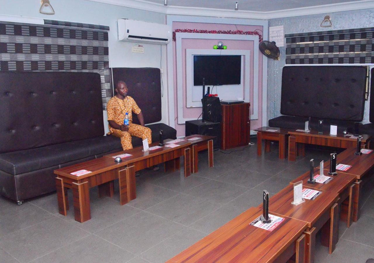 24-7 Electricity Agore Hotels And Suites Ltd Awoyaya Exterior photo