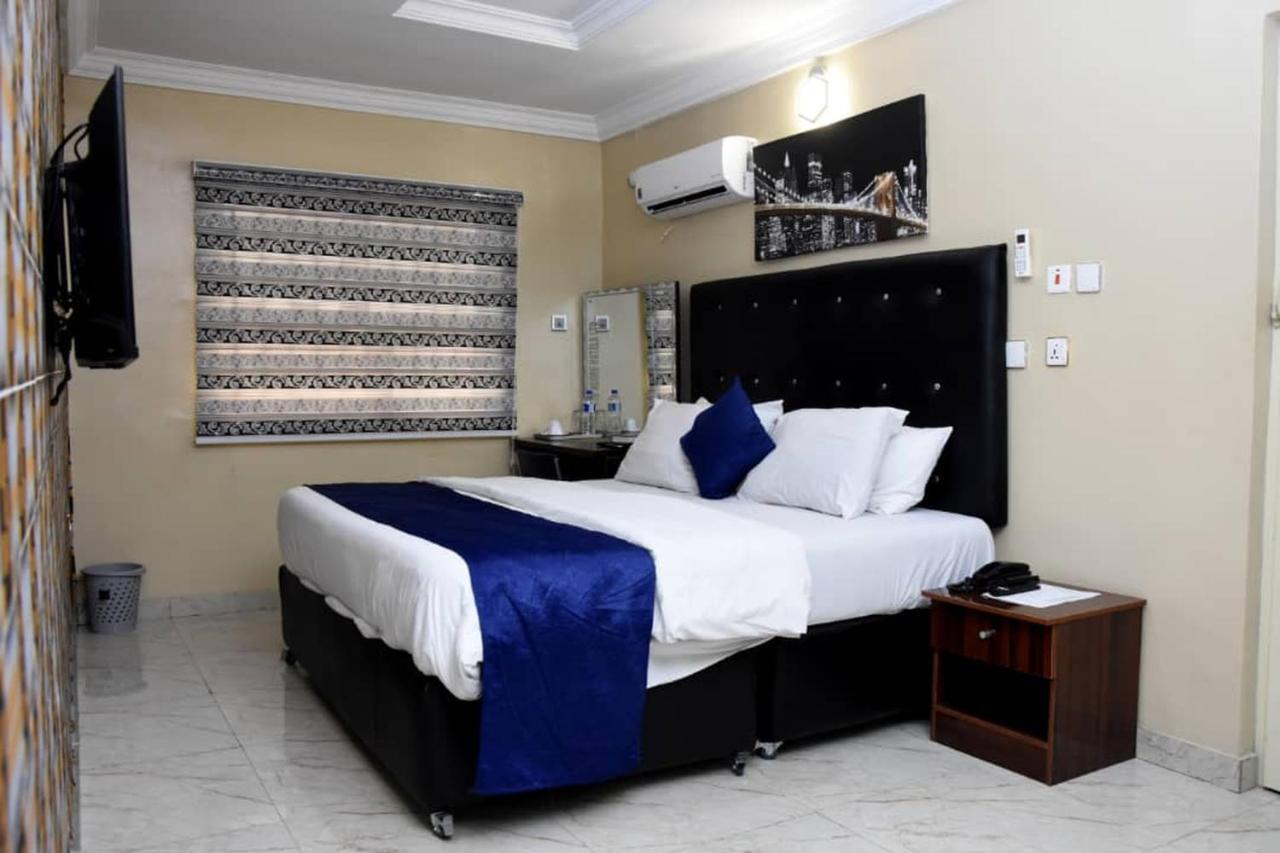 24-7 Electricity Agore Hotels And Suites Ltd Awoyaya Exterior photo